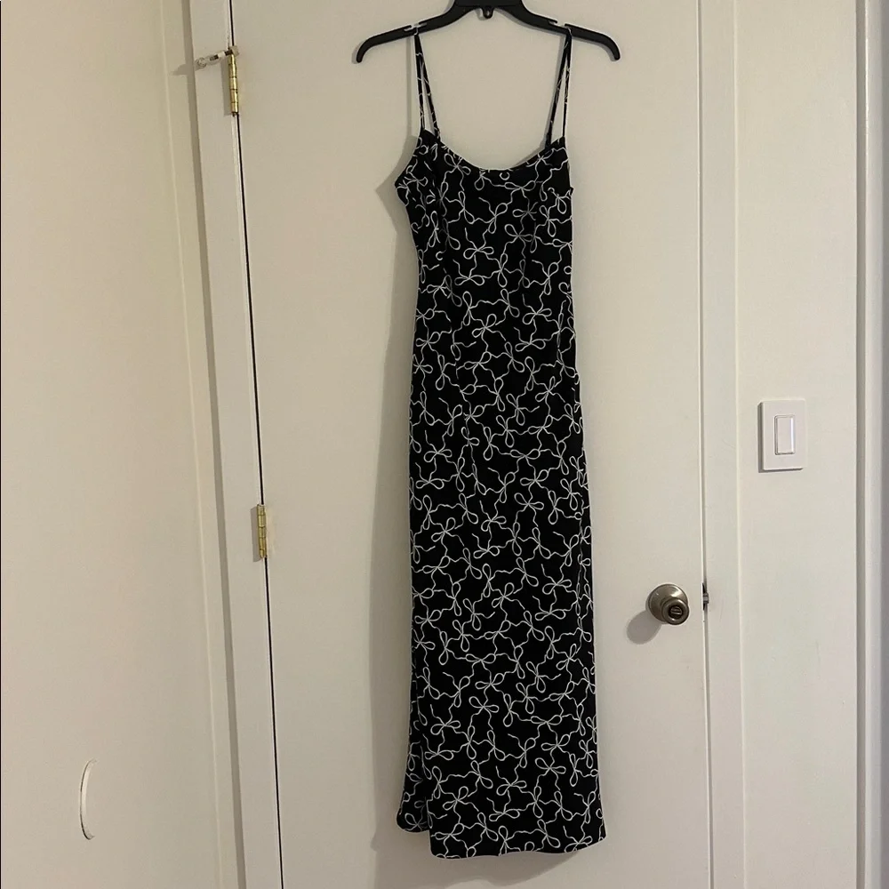 NWT Abercrombie & Fitch Julia Slip Maxi Dress in Black and White Print | Size XS